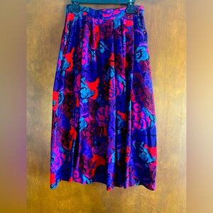 Colorful Skirt!